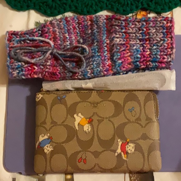 🐱 COACH ZIP WRISTLET IN SIGNATURE CANVAS WITH CAT MITTENS PRINT 🐱 NWT 🐱 - Picture 13 of 16